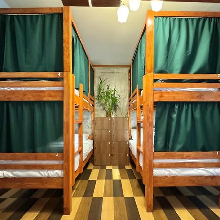 Propaganda Hostel 帕干岛 外观 照片
