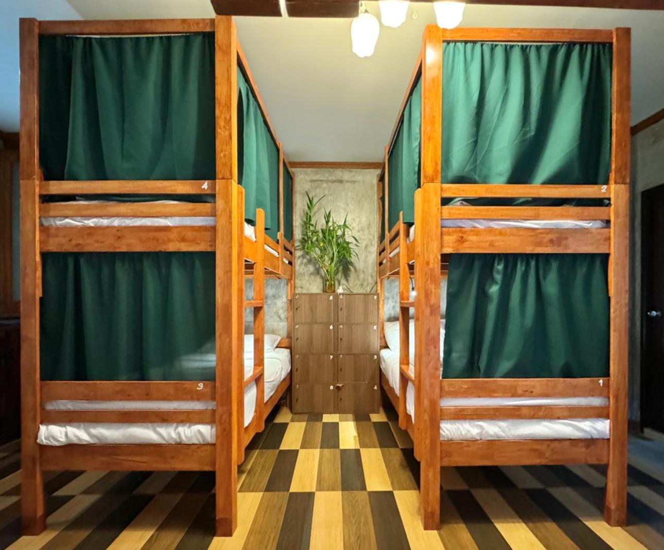 Propaganda Hostel 帕干岛 外观 照片