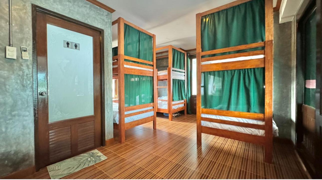 Propaganda Hostel 帕干岛 外观 照片