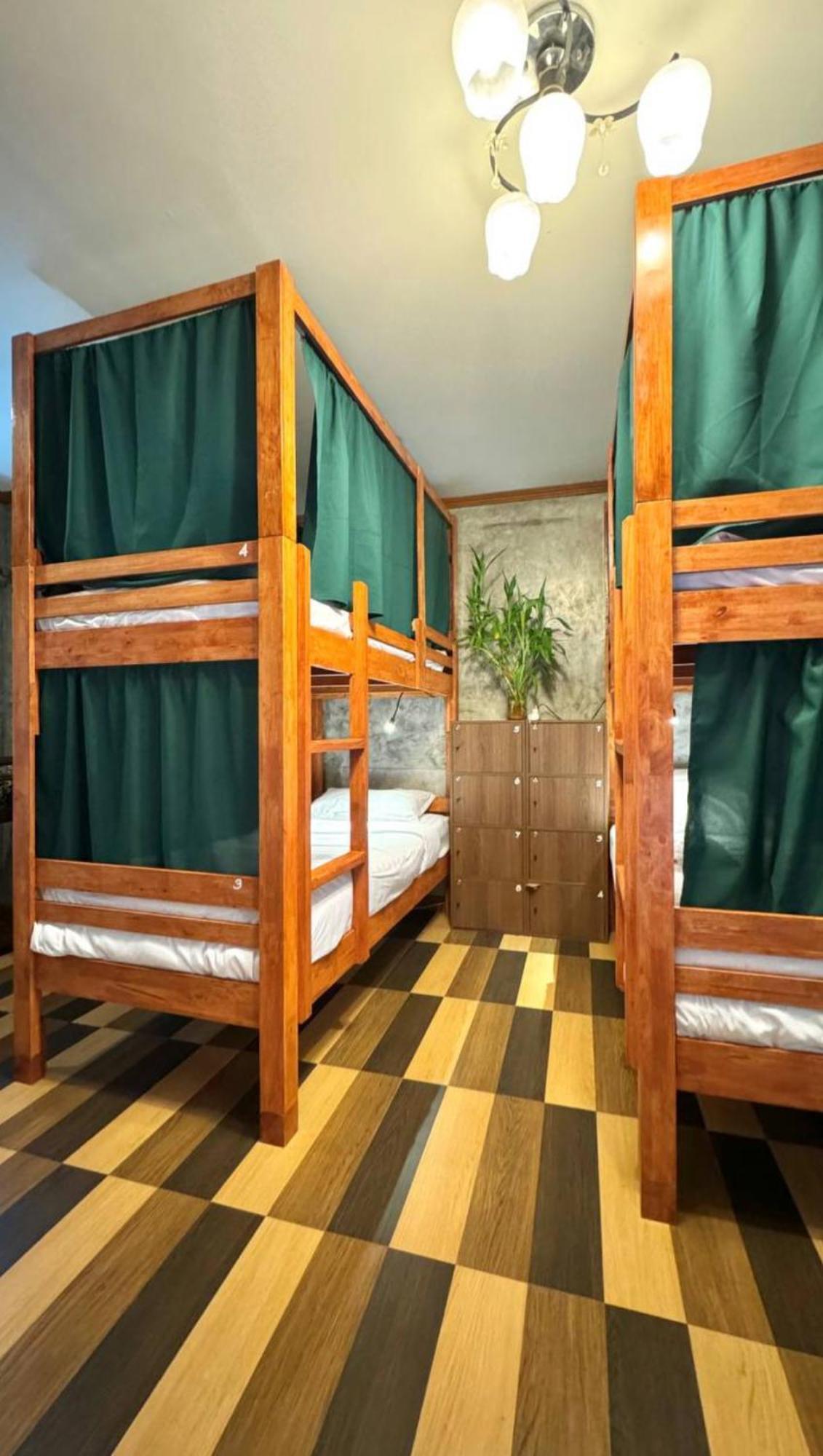 Propaganda Hostel 帕干岛 外观 照片