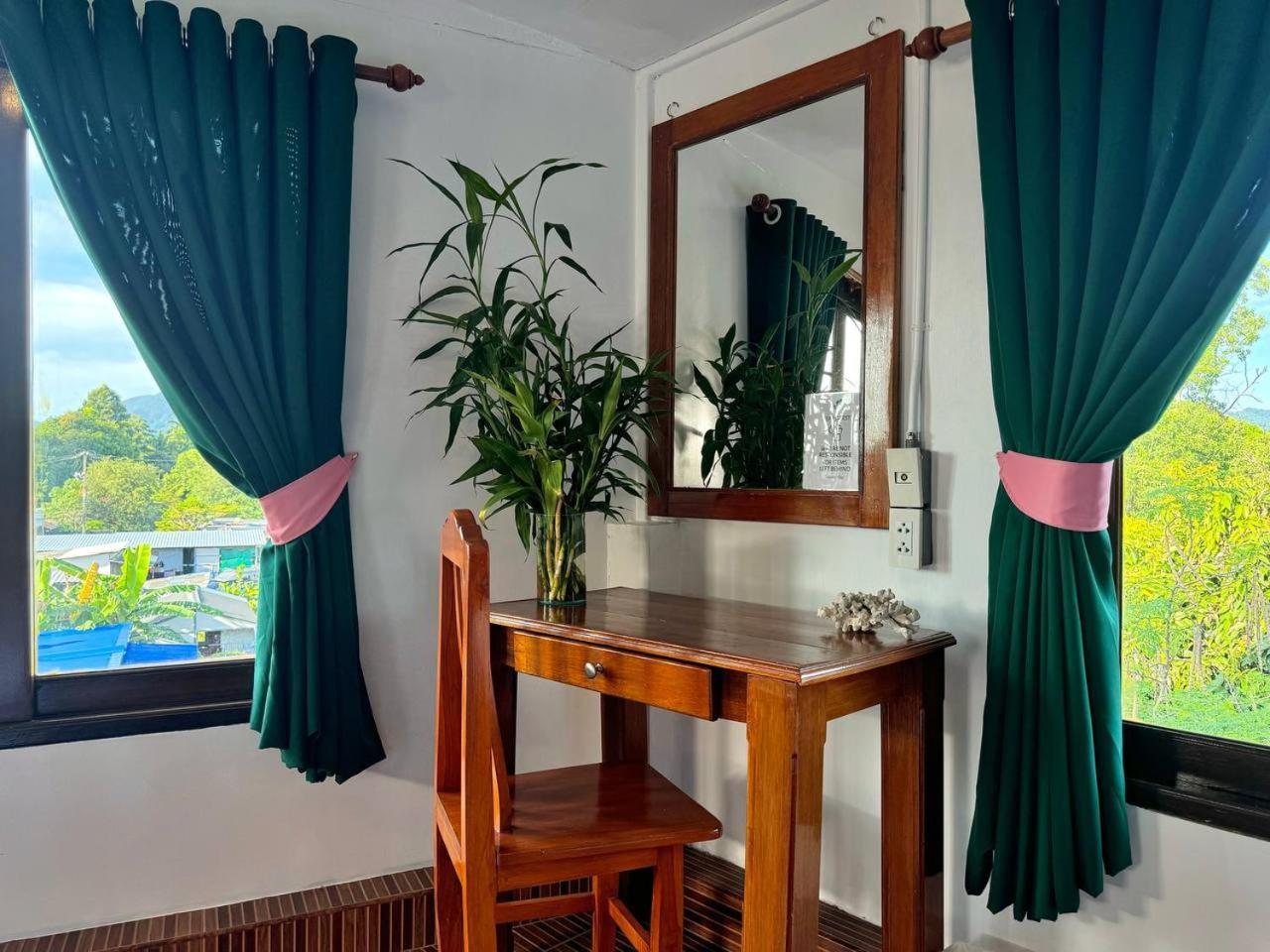 Propaganda Hostel 帕干岛 客房 照片