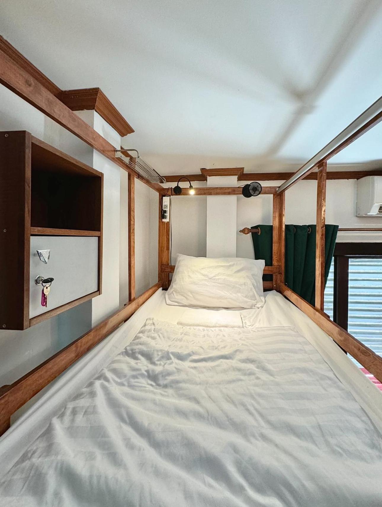 Propaganda Hostel 帕干岛 外观 照片